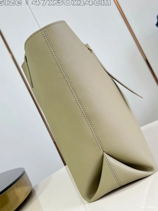 Cheap VUITTON Cabas Low MM-47*30*14CM LOUIS Key 0817